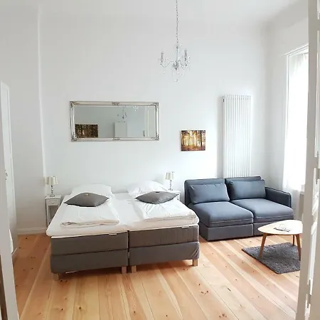 Lang Re By Rockchair Apartments L Superhost Status L 2 Bedrooms Boxspringbeds In City Center - Cozy Family & Business Flair Welcomes You!